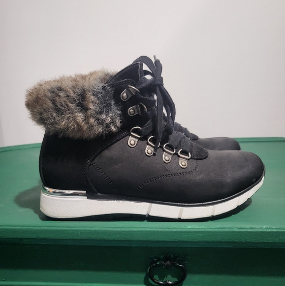 Black fashion boots - Picture 1 of 5